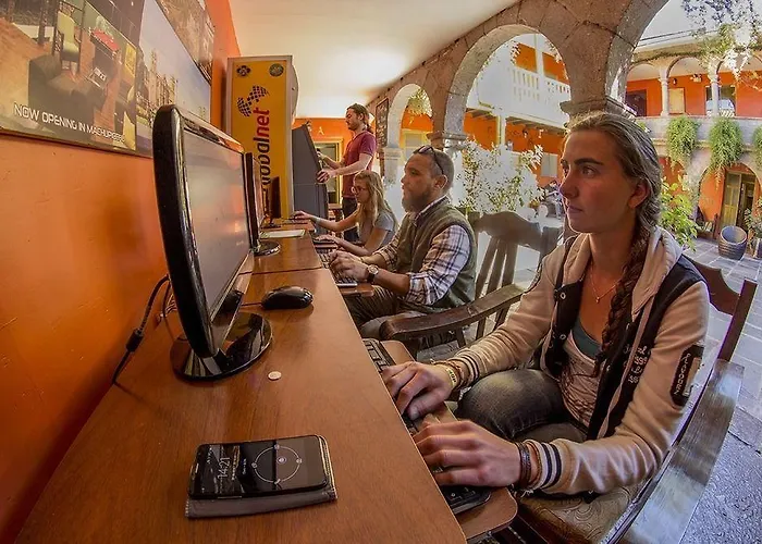 Ecopackers Hostels *