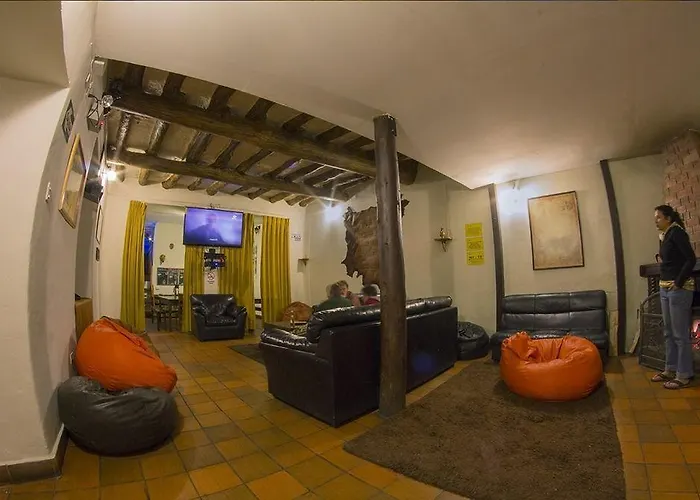 Ecopackers Hostels *