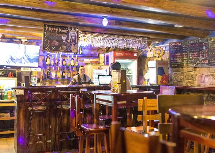 Ecopackers Hostels *